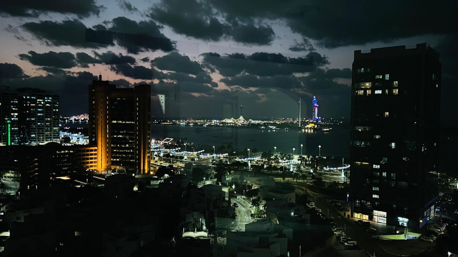 A Tribe Together Sea Views - Corniche,khalidiya