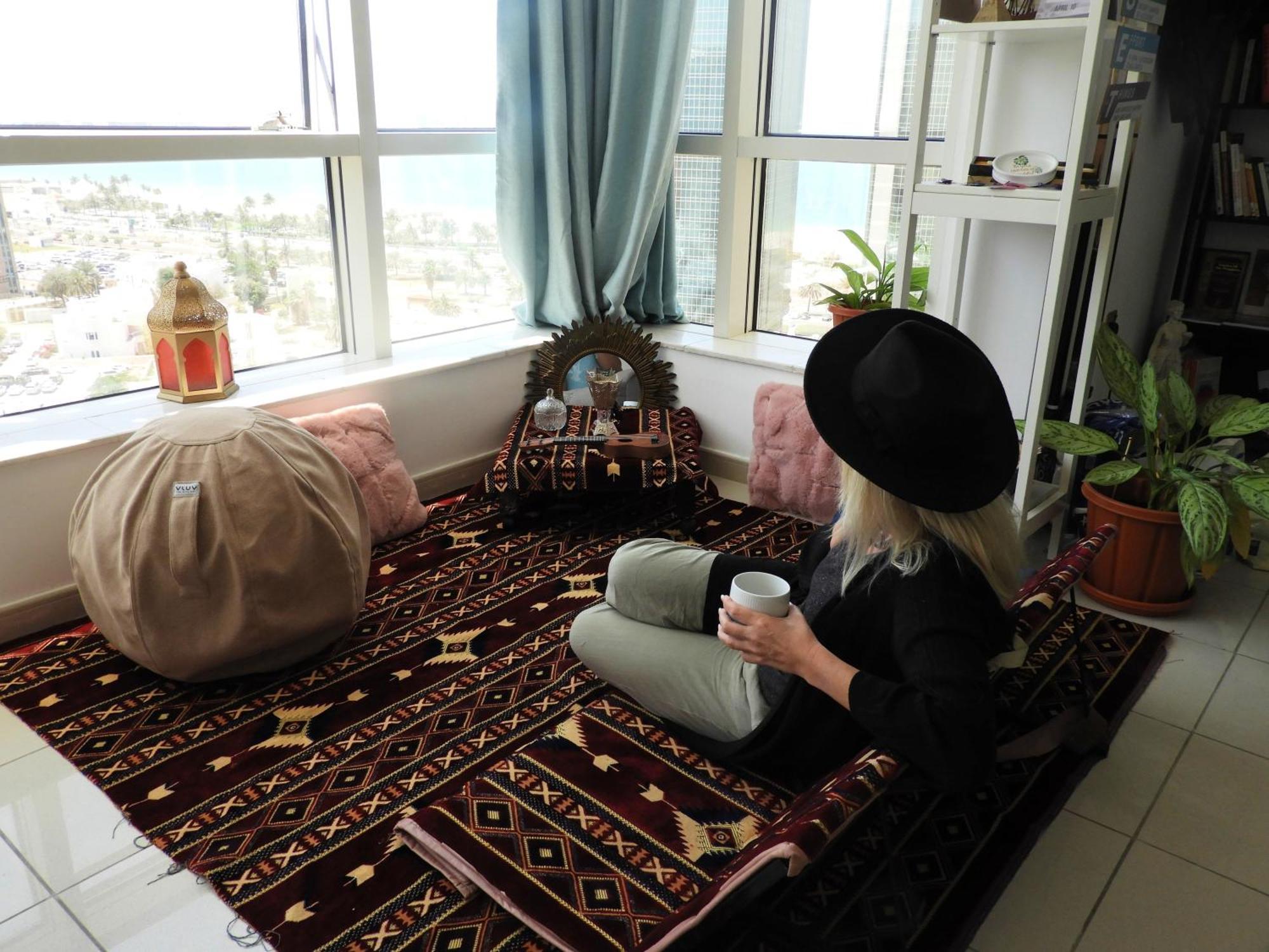 Homestay A Tribe Together Sea Views - Corniche,khalidiya