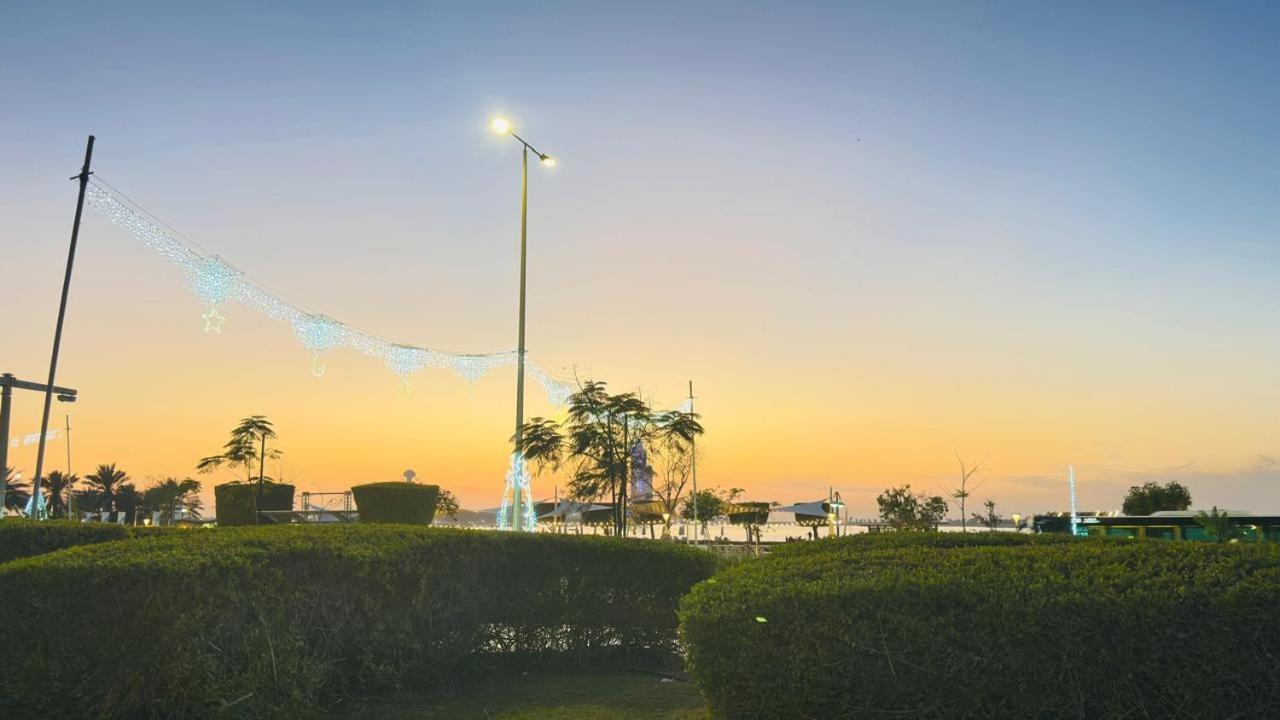 A Tribe Together Sea Views - Corniche,khalidiya Hospedagem domiciliar *