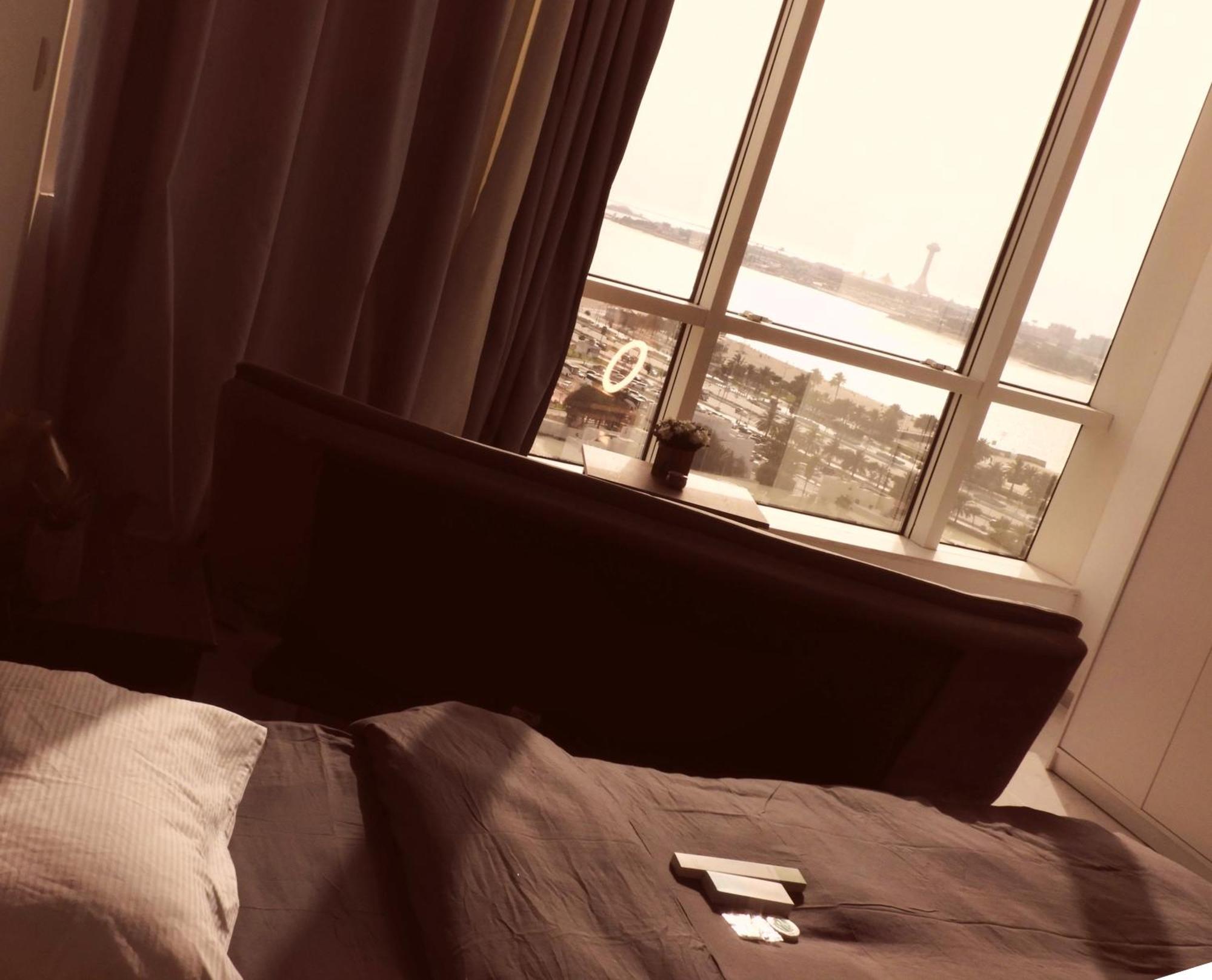 A Tribe Together Sea Views - Corniche,khalidiya Hospedagem domiciliar *
